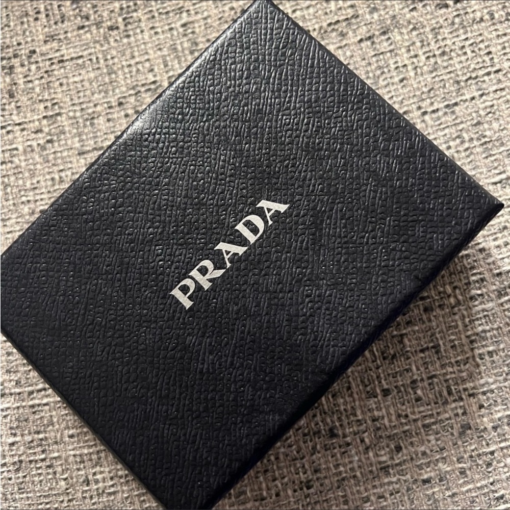 BNIB Rare Authentic Prada Tessuto Nylon Saffiano 6 Key Card Holder Wallet NWT - Picture 9 of 15